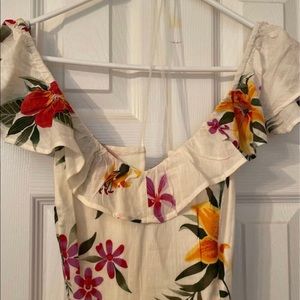 SOLD. Old navy womens floral dress